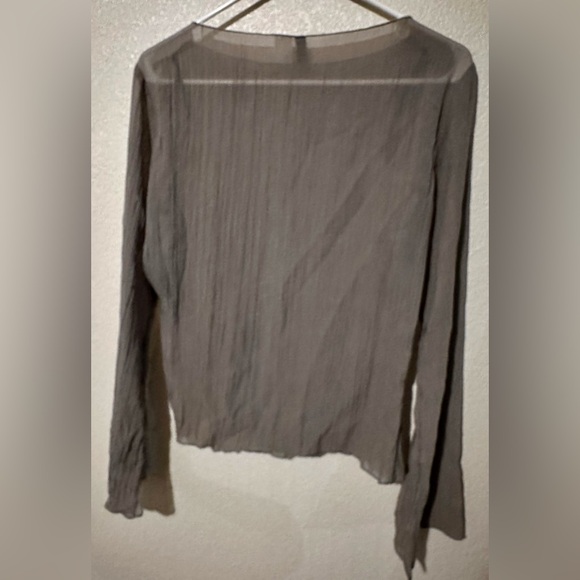 H&M DIVIDED Women’s Sheer Gray Blouse Euro Sz M Purchased in Nice, France - Picture 3 of 3